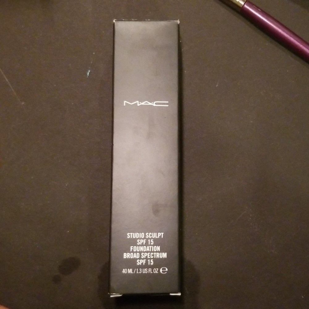 Mac studio sculpt SPF foundation NC45